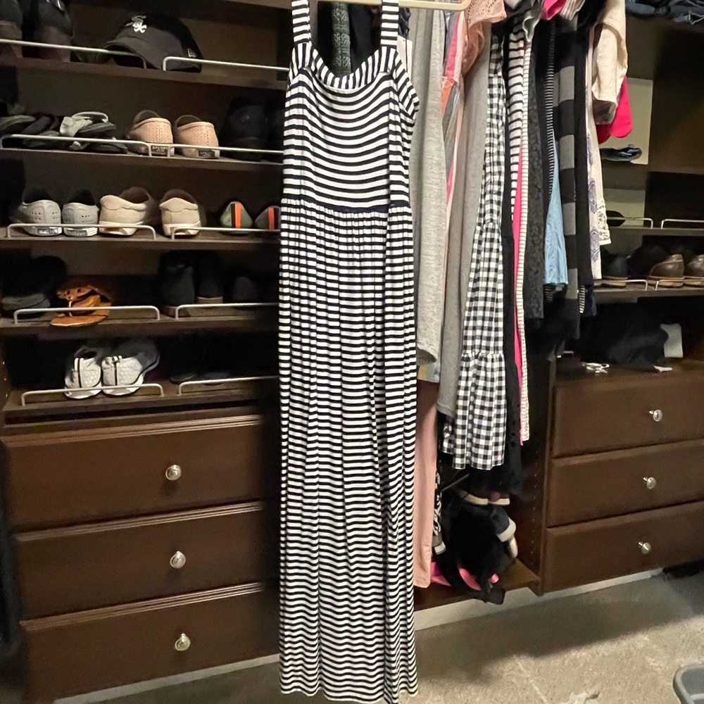 LOFT Black and White Sleeveless Maxi Sundress